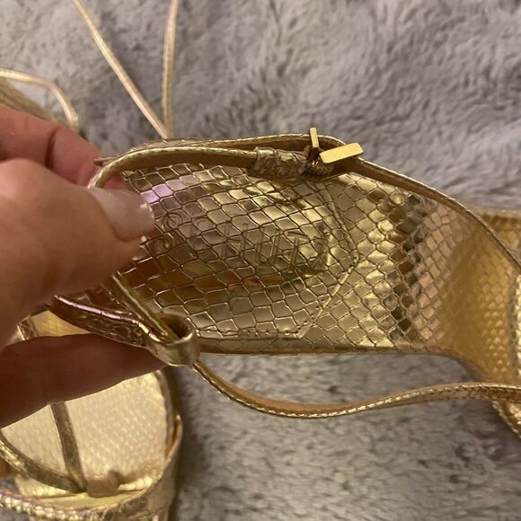 Shcutz Vikki golden heeled sandals, size 8 - Picture 11 of 14